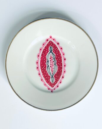 Ciekawska, arent plates