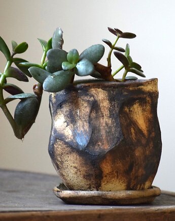 ŚLADY NATURY II_doniczka ceramiczna handmade_surowa forma, LEP NA GLINĘ