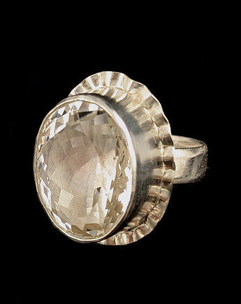 Pierścionek kryształ kwarcu, Pracownia Neores