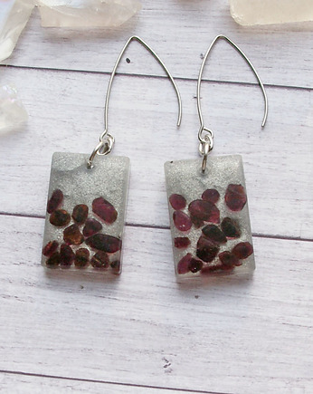 S A L E : UNIKATOWE kolczyki GRANAT w żywicy, kaktusia