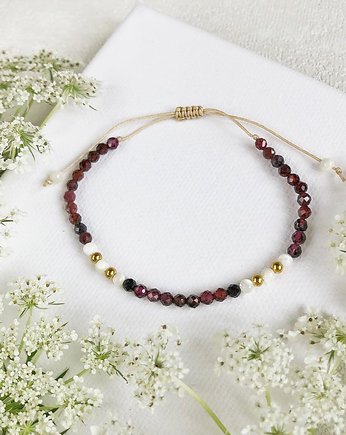 Bransoletka na sznurku KIANE z Granatem, Gleeme Jewellery