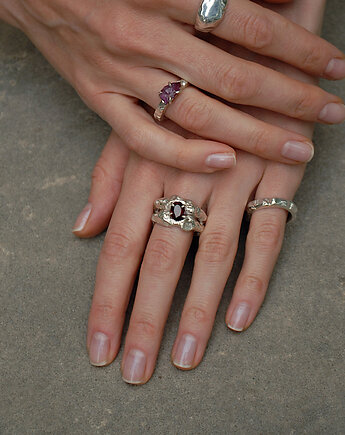 Pierścionek z akwamarynem na zamówienie, LIKIKO Jewellery