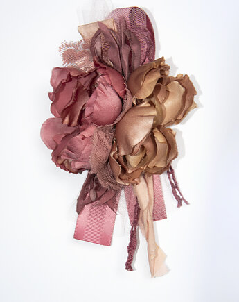 Broszka z jedwabnymi kwiatami., Kasia Rodak Design