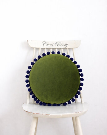 Poduszka welur okrągła z pomponami boho brudny zielony, Cheri Berry