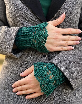 Butelkowe mankiety retro merino, Księżycowa ćma