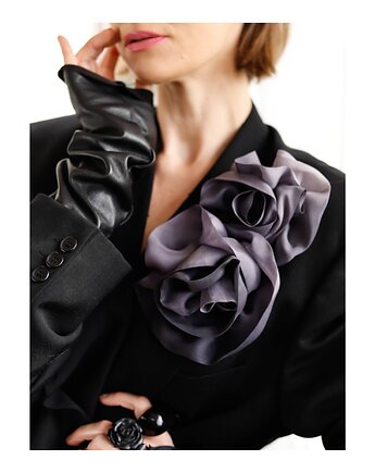 Zestaw jedwabnych broszek, Celina Parysów