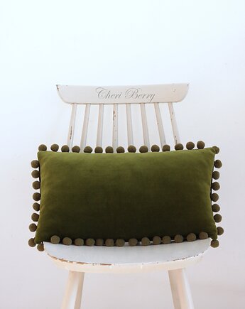 Poduszka dekoracyjna vintage oliwkowa z pomponami, Cheri Berry