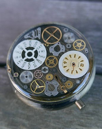 Mechaniczne puzderko 13, Zegarynki