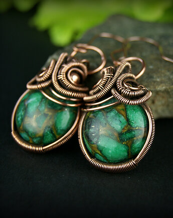 Kolczyki wire wrapping z zielonymi agatami, Blue Pearl Art