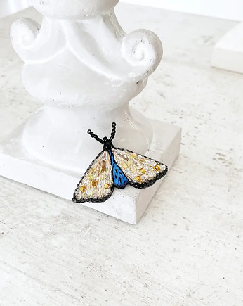 Broszka ĆMA 24 ręcznie haftowana przypinka owady motyle, HAART