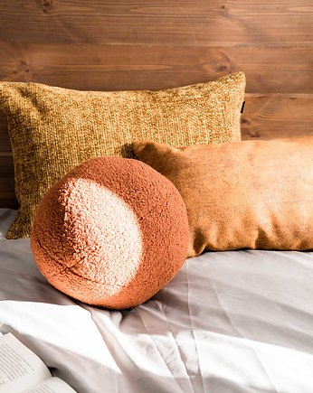 Pomarańczowa poduszka dekoracyjna KULA, OSOBY - Prezent dla żony