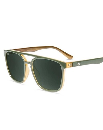 Zielone okulary przeciwsłoneczne Coyote Calls Brightsides, SunloversSunglasses