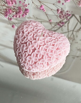 Świeca sojowa ekologiczna dekoracyjna "Flowers Heart" 70x38mm, Coccola JEWELLERY