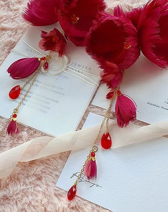 FEATHERLY burgundy, PiLLow Design