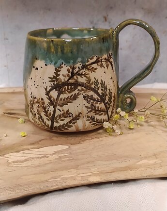 Duży Kubek z paprocią No.2  , ręcznie robiony i malowany 500 ml, AM Natural Home Pracownia Ceramiczna