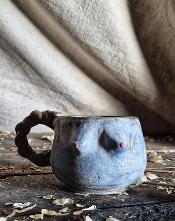 Kubek cycuszki na kawę, kubek Rzeźba kobieta, cappuccinka cycuszek, Fiona Ceramics