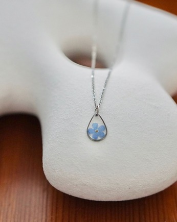 Naszyjnik z niezapominajkami, ANKO rekodzielo