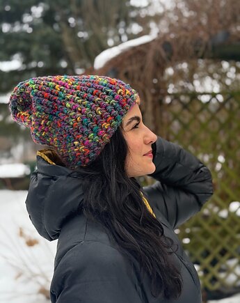 Kolorowa duża czapka beanie z wełną i alpaką, Zasznurowane