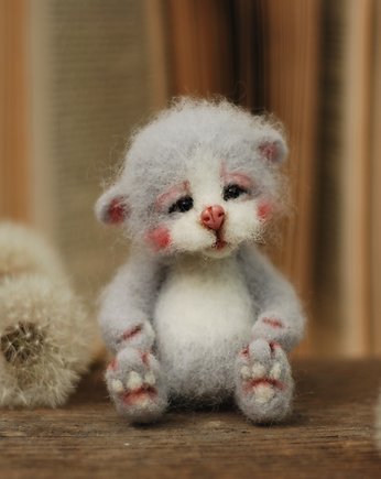 Niebieski Miś, BoboLobo Handicraft