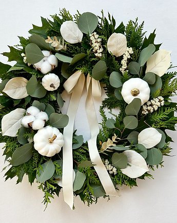 Wianek jesienny na drzwi z białymi dyniami WHITE COTTON, MOM&SISdekorują