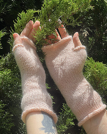 Ciepłe mitenki z baby alpaki różowe, Made by Jaga