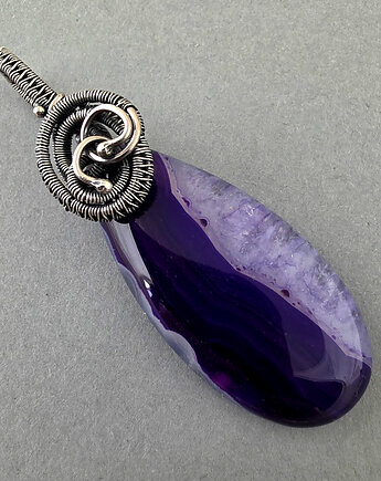 Cecille - Tajemniczy fiolet agatu - wisiorek wire-wrapping, Anna Mroczek