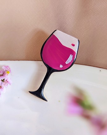 Pin przypinka z winem broszka z kieliszkiem wina, kieliszek wina, boho, Dary Rusałki