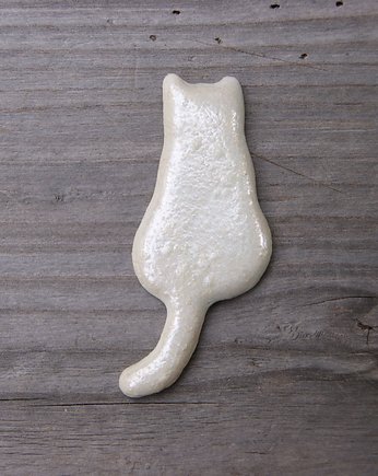 Ceramiczny magnes kot perłowy, Gliniana Koniczynka