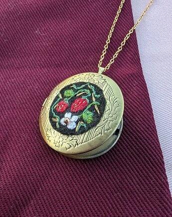 Unikalny naszyjnik sekretnik z poziomkami, Papaya