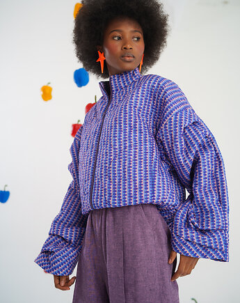 Bomber Berry Pop, Bucle
