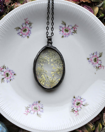 Kwiaty Królowej, MARIAELA