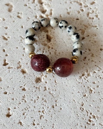 Pierścionek elastyczny Jaspis dalmatyński i Granat, Chmolowska Jewellery