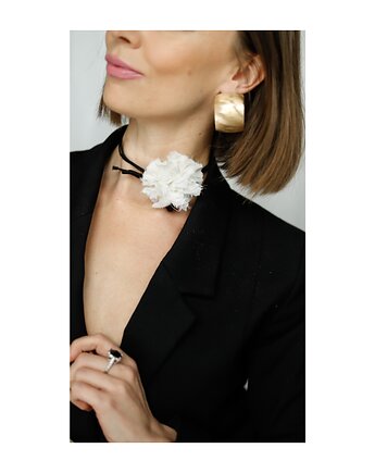 Choker z jedwabiu, Celina Parysów