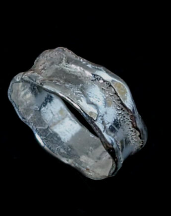 Obrączka srebrna r. 15, Pracownia Neores