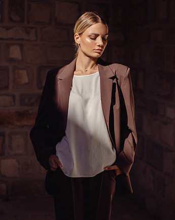 Marynarka B747, Selini