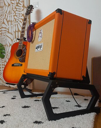 Deluxe Black Amp Stand - Drewniany stojak na wzmacniacz gitarowy, Lakefront Wood Co