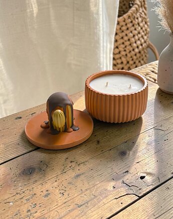 Świeca sojowa zapachowa w naczyniu gipsowym 210 ml, Oyka Candle