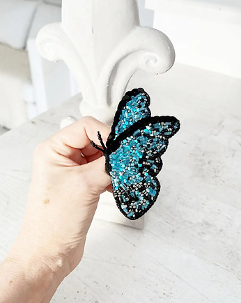 Broszka MOTYL 12 ręcznie haftowana przypinka ćma owady, HAART