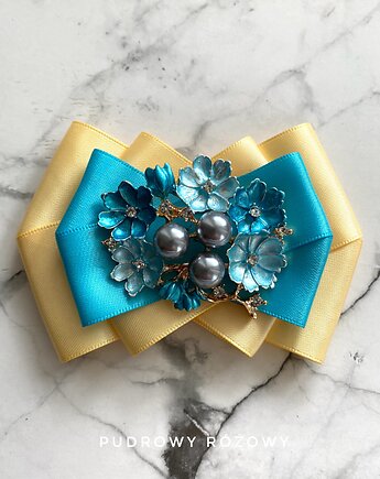 Masełkowa Brosza  z Kwiatkami i perłami NEW, Pudrowy Różowy