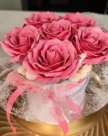 Flowerbox mydlany na prezent dla mamy siostry przyjaciółki, miaukramy