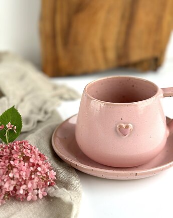 Filiżanka ze spodkiem beczułka ręcznie robiona 250 ml - Różowa z sercem, Studio Tyka
