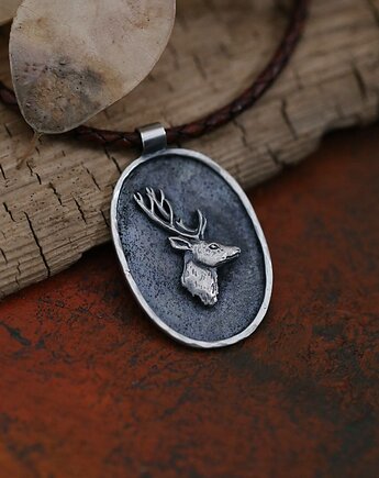 Wisior z jeleniem szlachetnym ze srebra, Cztery Humory