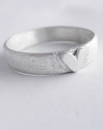 Pierścionek serduszko, Katarzyna Kaminska ART