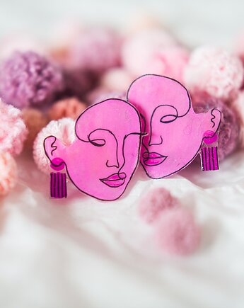 Sztyfty pink face, Pintura