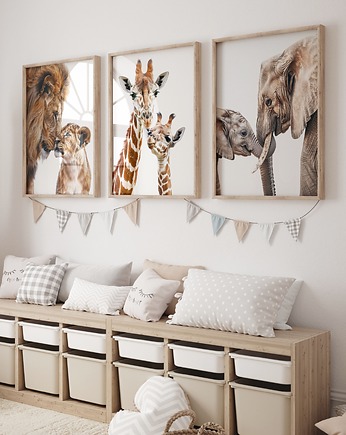 Plakaty Zwierzątka Safari Mama z dzieckiem lew, żyrafa, słoń, Maja Montessori