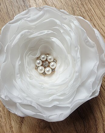 Broszka  10cm biały kwiat, Made by Joan