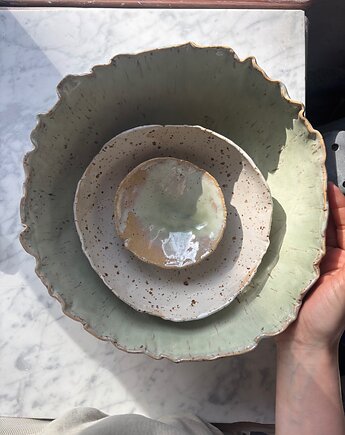 Ceramiczny Zestaw Okrągła Misa na Sałaty XL Matcha Green & 2 miseczki, Maison Fragile