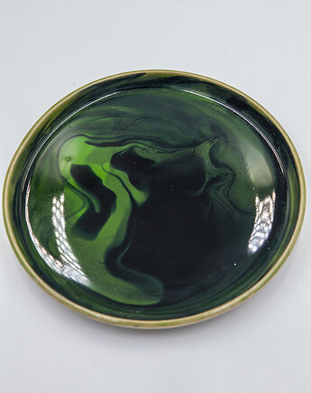 Głęboki talerz czarno-zielony, błotko. pracownia ceramiki