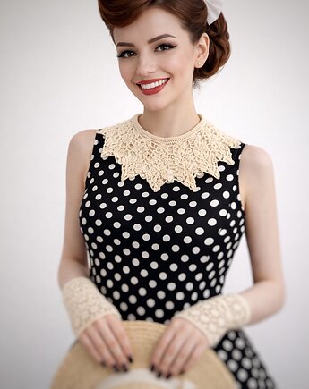 Koronkowy kołnierzyk naszyjnik ecru, Księżycowa ćma