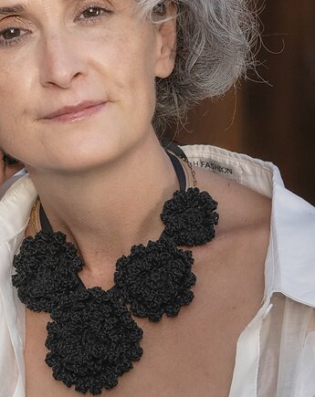 Naszyjnik z kwiatów, Margo pracownia szydełkowa